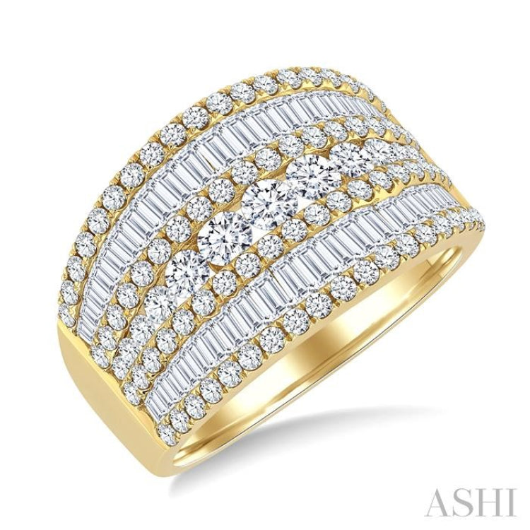 2 Ctw Split Middle Baguette and Round Cut Diamond Fashion Wide Band in 14K Yellow Gold