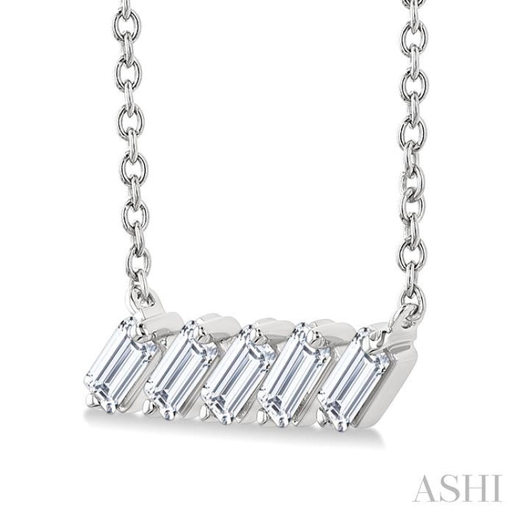 1/4 Ctw Semi-Reclined Baguette Cut Diamond Necklace in 14K White Gold