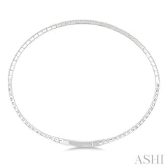 1/4 Ctw Triangle Motif Halfway Round Cut Diamond Flex Bangle in 14K White Gold