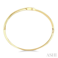 1/3 Ctw Split Bypass Center Pear Cut Diamond Fashion Bangle in 14K Yellow Gold