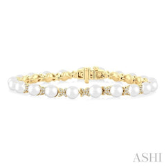 5 MM Cultured Pearl and 1/2 Ctw Round Cut Diamond Floral Fashion Bracelet in 14K Yellow Gold