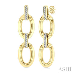1/10 Ctw Bold Oval Link Round Cut Diamond Fashion Earring in Yellow Gold Vermeil
