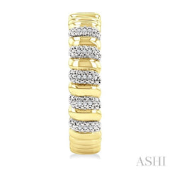 1/10 Ctw Bold Ribbed Swirl Round Cut Diamond Fashion Hoop Earring in Yellow Gold Vermeil