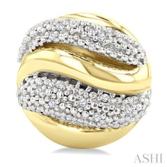 1/10 Ctw Circular Shape Bold Puffed Ribbed Swirl Round Cut Diamond Fashion Stud Earring in Yellow Gold Vermeil