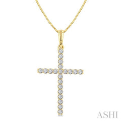 1/4 Ctw Round Cut Diamond Cross Fashion Pendant With Chain in 14K Yellow Gold