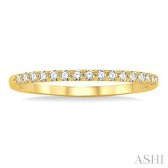1/5 Ctw Round Cut Diamond Wedding Band in 14K Yellow Gold