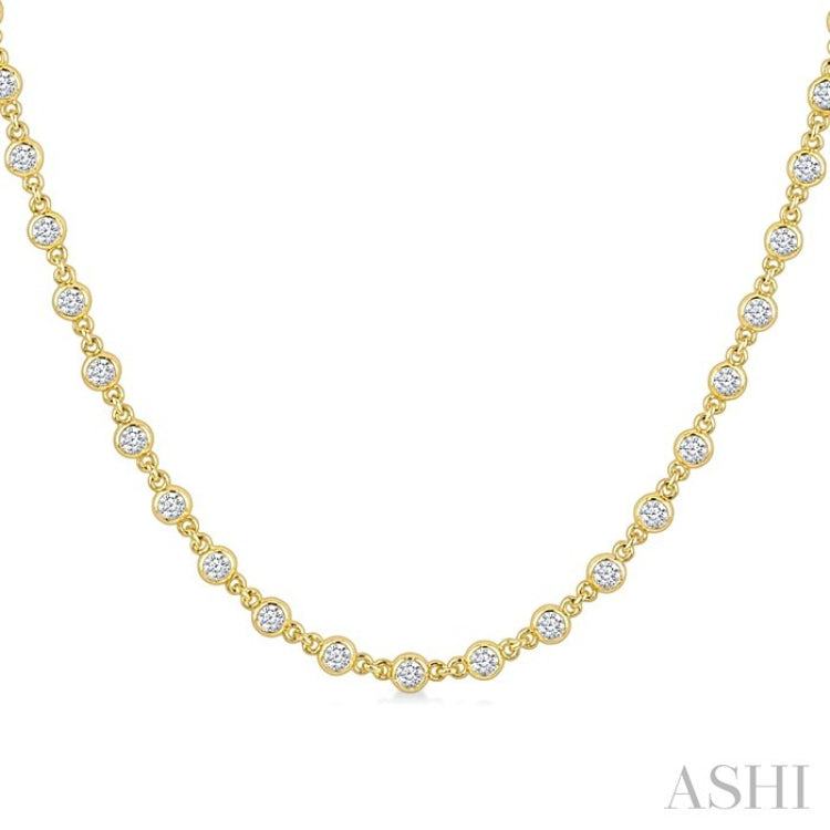 2 Ctw Bezel Set Round Cut Diamond Station Necklace in 14K Yellow Gold
