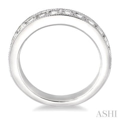 1 Ctw Round Cut Diamond Wedding Band in 14K White Gold