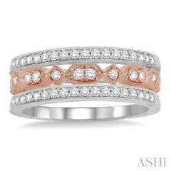 1/2 Ctw Round Cut Diamond Triple Band Set in 14K White and Rose Gold