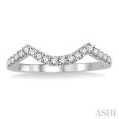 1/4 Ctw Round Cut Diamond Wedding Band in 14K White Gold