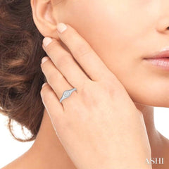1/6 Ctw Round Shape Lovebright Diamond Ring in 14K White Gold