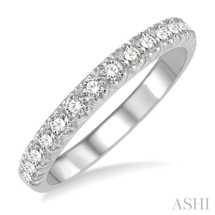 1/2 Ctw 15Stones Round Cut Diamond Wedding Band in 14K White Gold