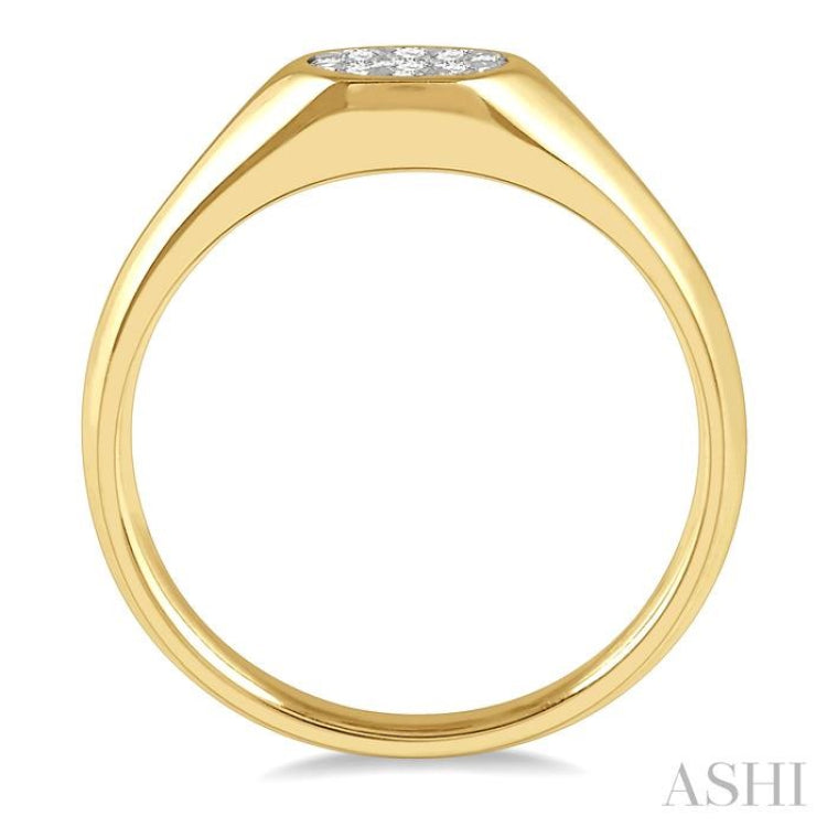 1/8 Ctw Oval Shape Lovebright Diamond Ring in 14K Yellow and White Gold