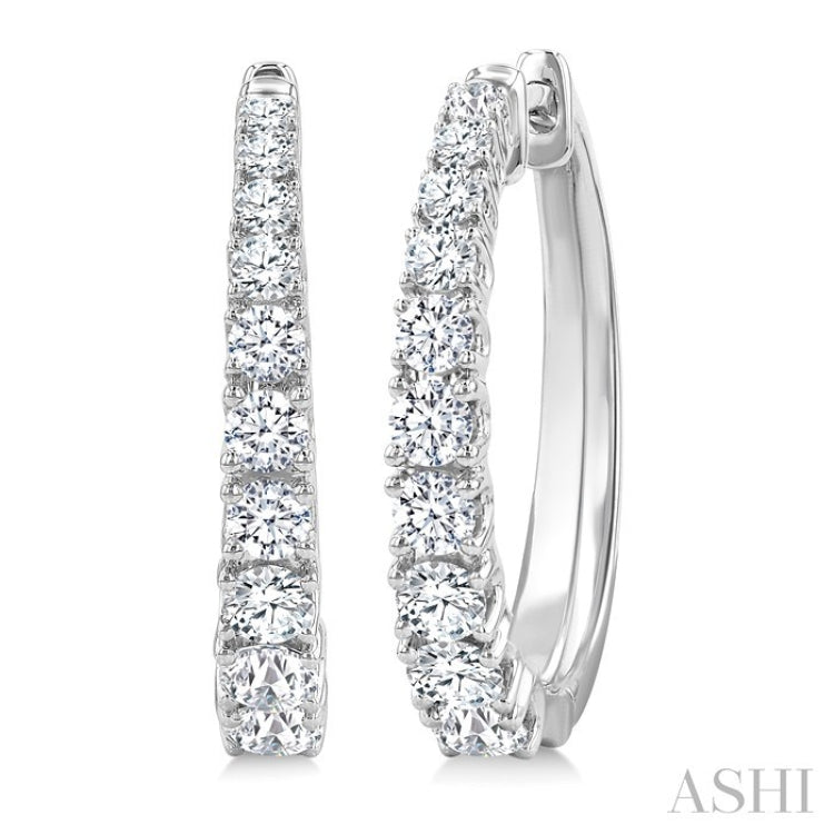 1 1/2 Ctw Graduated Round Cut Diamond Fashion Hoop Earrings in 14K White Gold