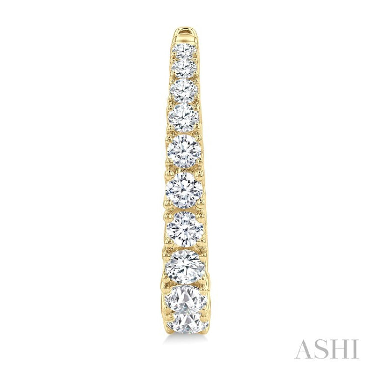 1 1/2 Ctw Graduated Round Cut Diamond Fashion Hoop Earrings in 14K Yellow Gold