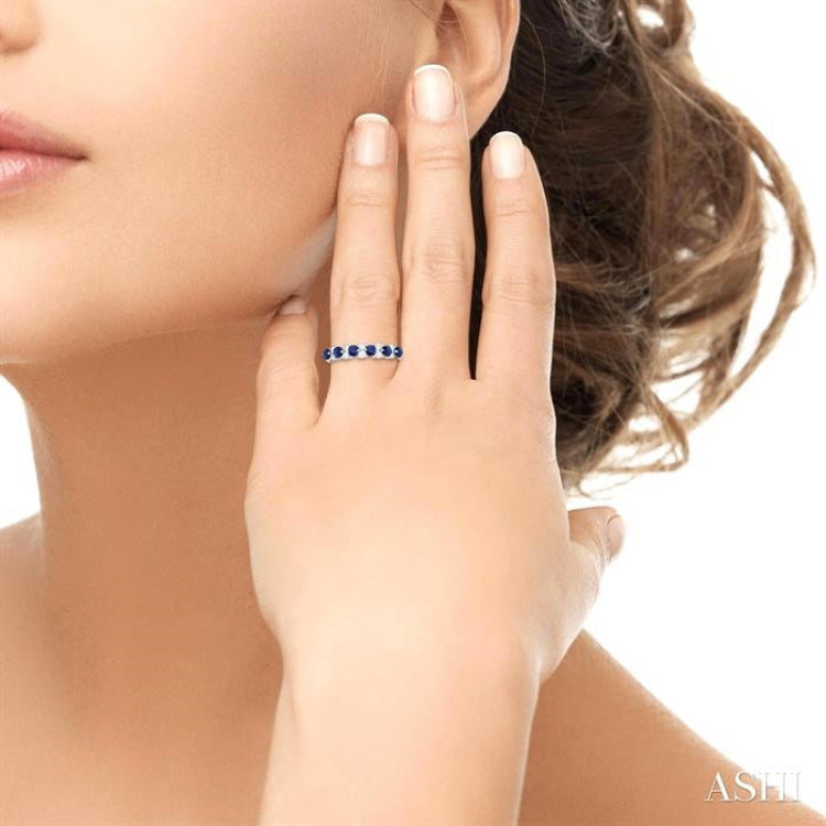 2.7 MM Sapphire and 1/3 Ctw Round Cut Diamond Precious Band in 14K White Gold