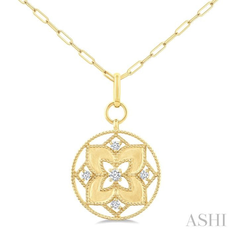 1/4 Ctw Floral Medallion Circle Round Cut Diamond Fashion Pendant With Paperclip Chain in 14K Yellow Gold