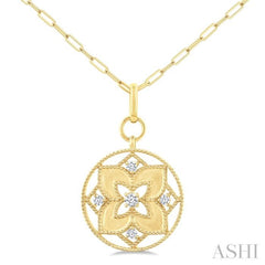 1/4 Ctw Floral Medallion Circle Round Cut Diamond Fashion Pendant With Paperclip Chain in 14K Yellow Gold