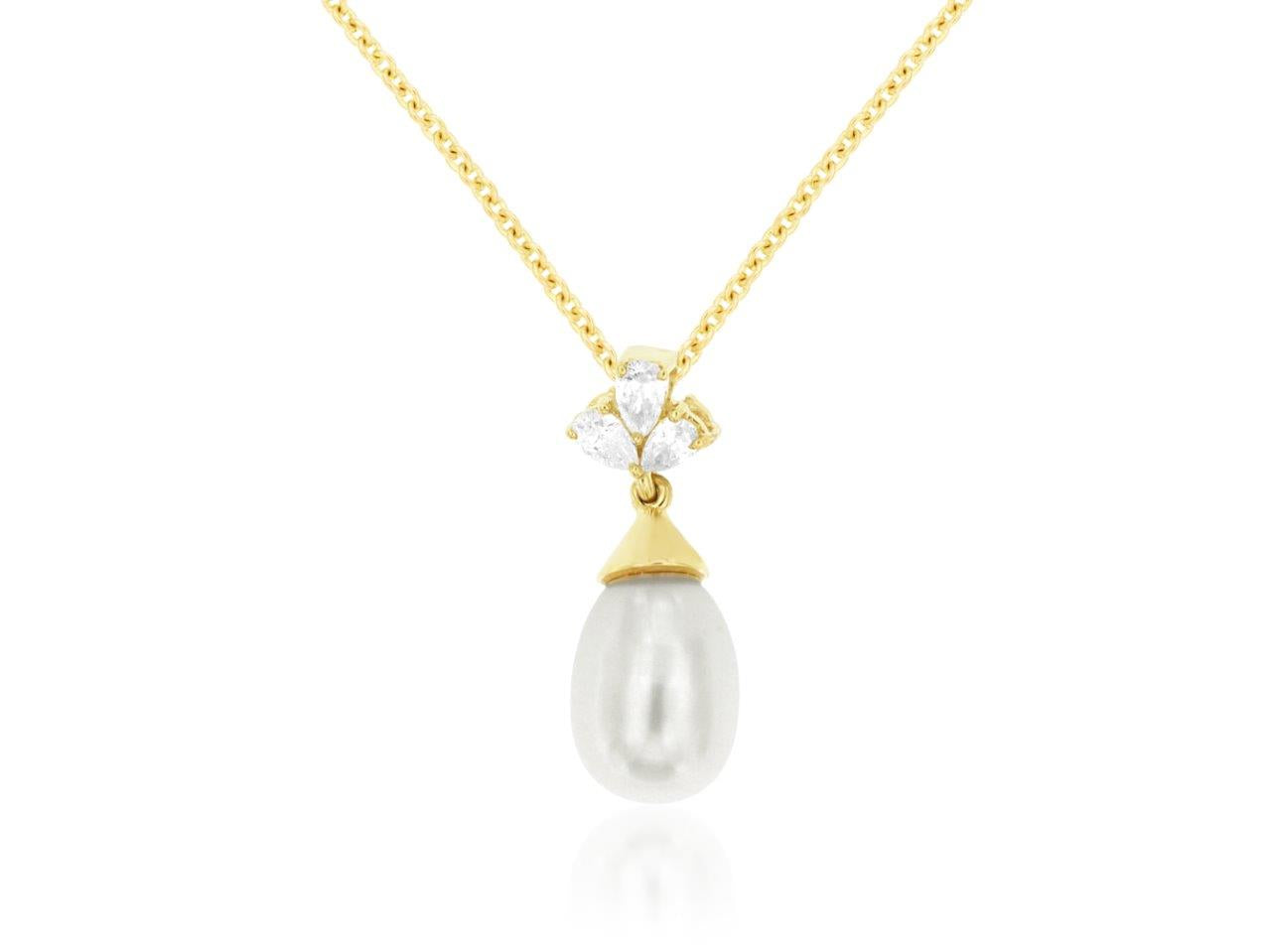 Diamond & Pearl Pendant 